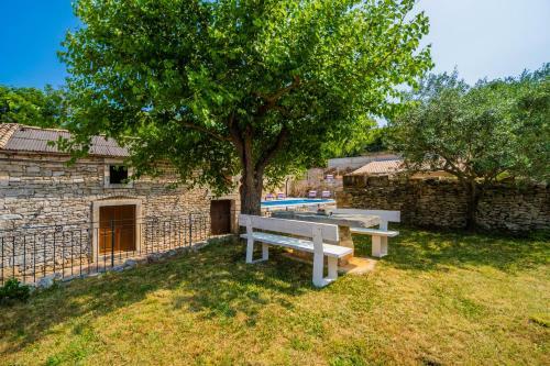 Luxury Villa On Spacious Private Property