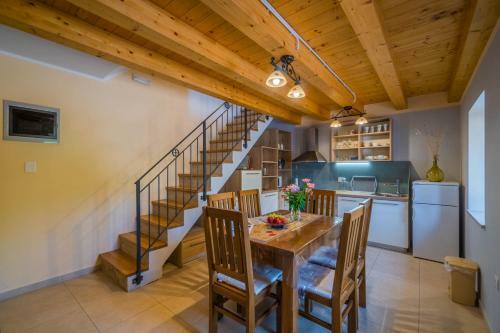 Luxury Villa On Spacious Private Property