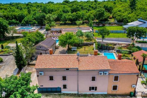 Luxury Villa On Spacious Private Property