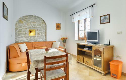 Beautiful Apartment In Rakalj With 1 Bedrooms