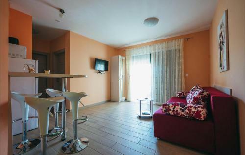 Awesome Apartment In Promajna With 1 Bedrooms