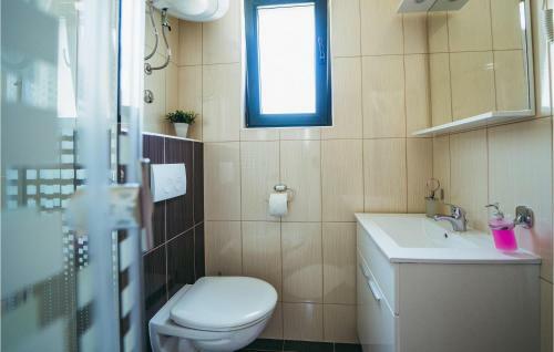 Awesome Apartment In Promajna With 1 Bedrooms