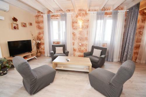 Apartamento Elpida's House