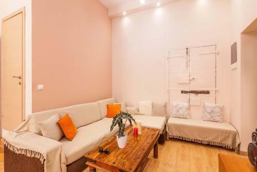 Koukounara Apartments Collection By Konnect