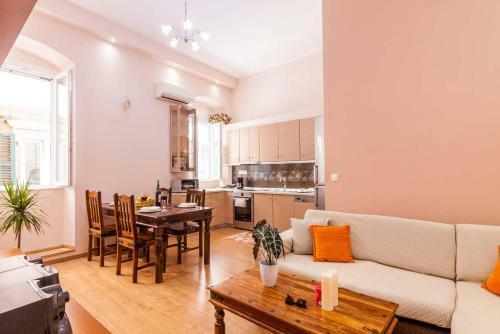 Koukounara Apartments Collection By Konnect