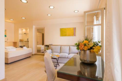 Koukounara Apartments Collection By Konnect