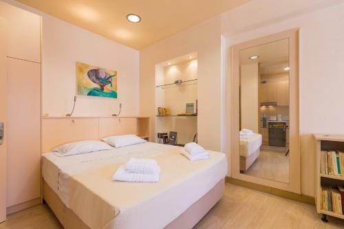 Koukounara Apartments Collection By Konnect