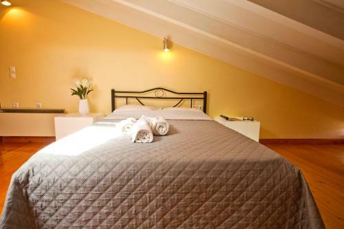 The Artist Attic Apartment Corfu Old Town