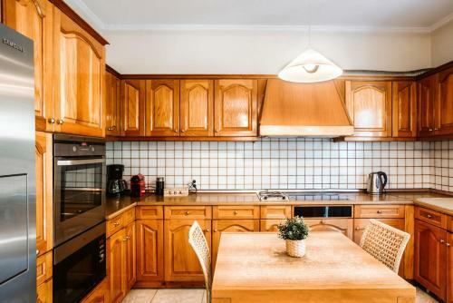 Villa Butterfly - Heated Private Pool & Jacuzzi