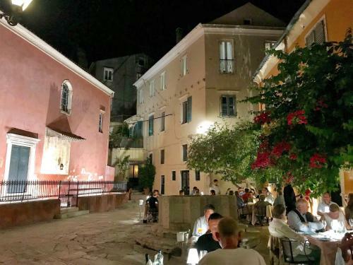 Venetian Well Cozy Apartment Corfu Old Town
