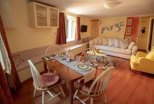 Venetian Well Cozy Apartment Corfu Old Town