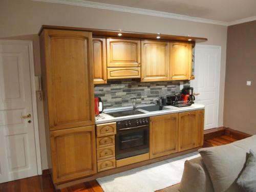 Ideally Situated Corfu Old Town Apartment