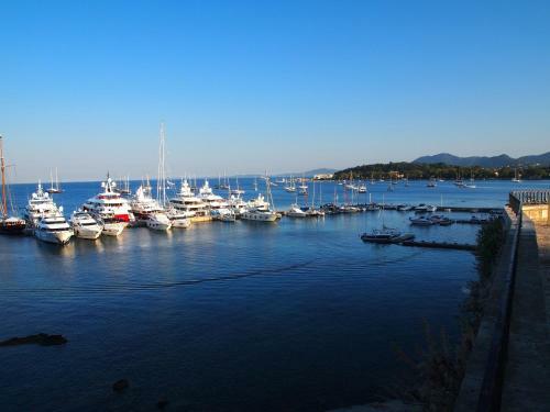 Apartamento Ideally Situated Corfu Old Town Studio