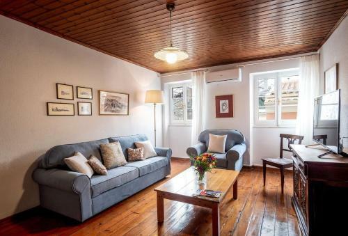 Apartamento Kadinatsos House