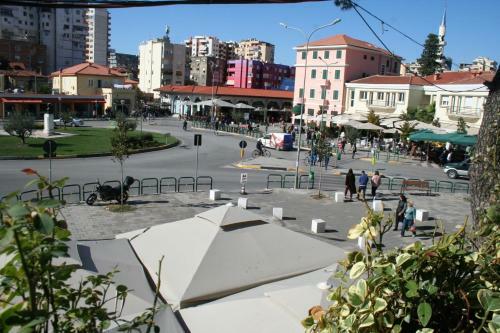 Jolly City Center Hotel