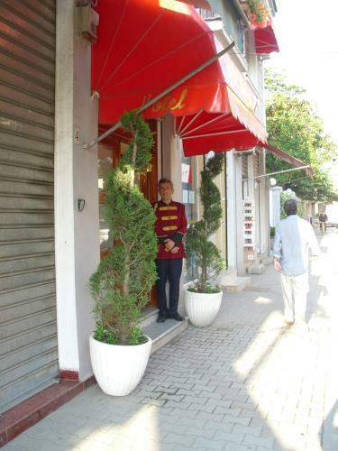 Jolly City Center Hotel