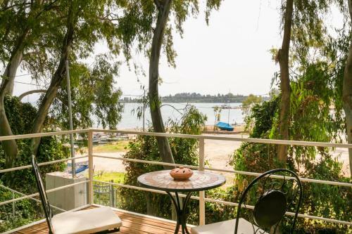 Apartamento Marina Vista Luxury Studio Suites Beach Front