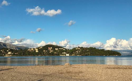 Apartamento Marina Vista Luxury Studio Suites Beach Front