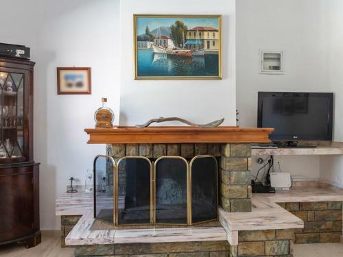 Simplistic Villa In Korfu Near Seabeach