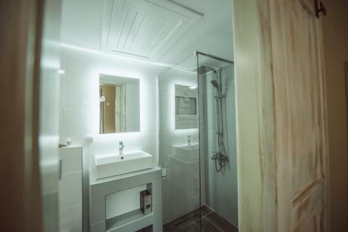 Calista Liston Corfu Apartment