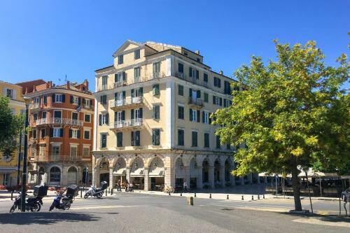 Mouragia House