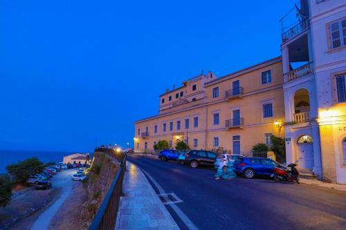 Mouragia House