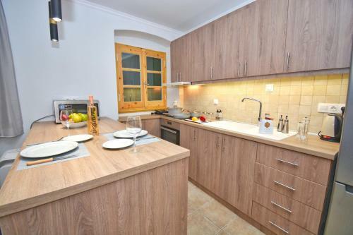 Apartamento Mouragia Suites
