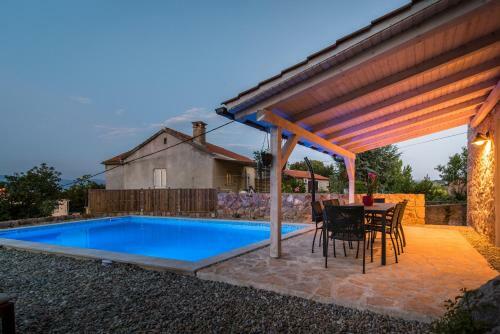 Villa Antiqua