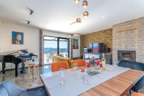 Istrian Villa Roc With Pool For 5 Guests