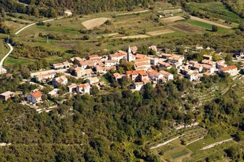 Istrian Villa Roc With Pool For 5 Guests