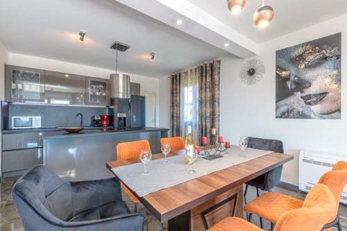 Istrian Villa Roc With Pool For 5 Guests