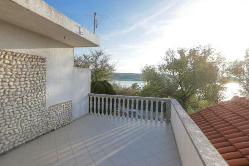 Apartments Uvala Plemic