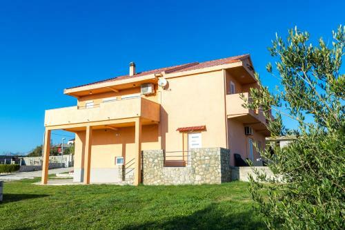 Apartments Uvala Plemic