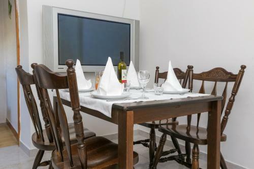Apartments Uvala Plemic