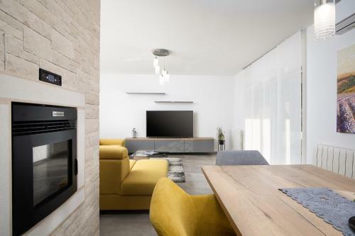 Apartments Lara