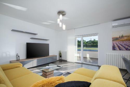 Apartments Lara