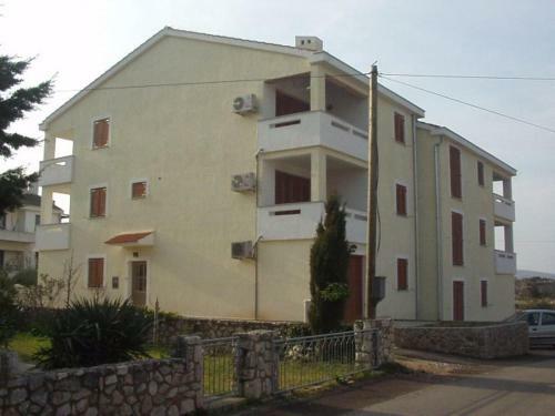 Apartments With A Parking Space Punat, Krk - 18285