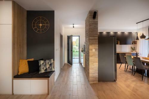Villa Dali - Luxury Holiday House In Relaxing Area