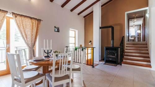 New! Holiday Home Tina With Pool