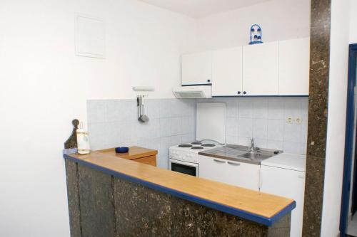 Seaside Apartments With A Swimming Pool Puntinak, Brac - 769