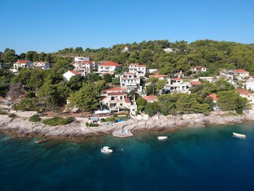 Beachfront House Pope B&B