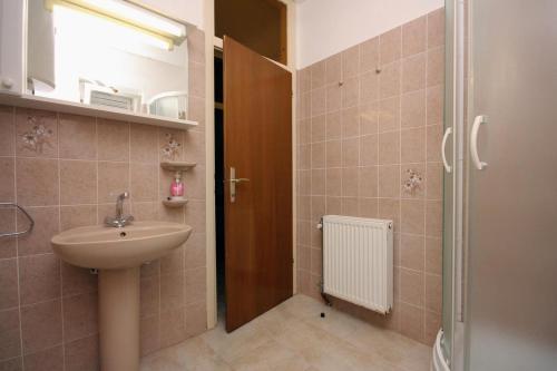 Apartments By The Sea Puntinak, Brac - 718