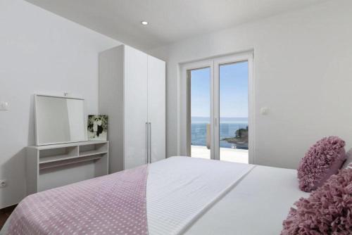 Apartments Nona In Selca - Sumartin