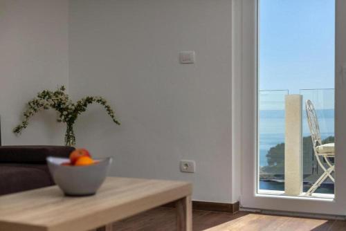 Apartments Nona In Selca - Sumartin