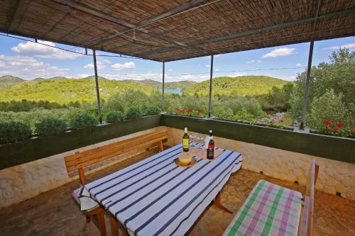 House Neda, Dugi Otok