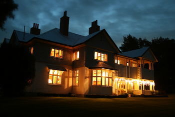 Bed & Breakfast Gunyah Country Estate