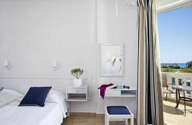 Chryssana Beach Hotel