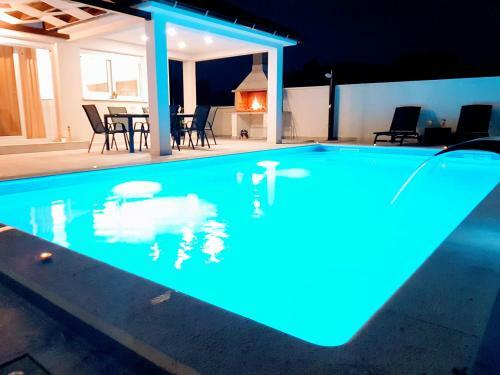 Villas Sabun - Modern House With Pool & Jacuzzi