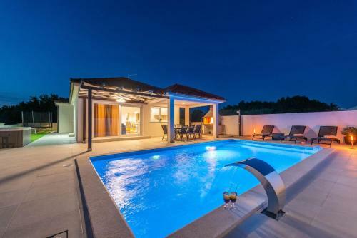 Villas Sabun - Modern House With Pool & Jacuzzi