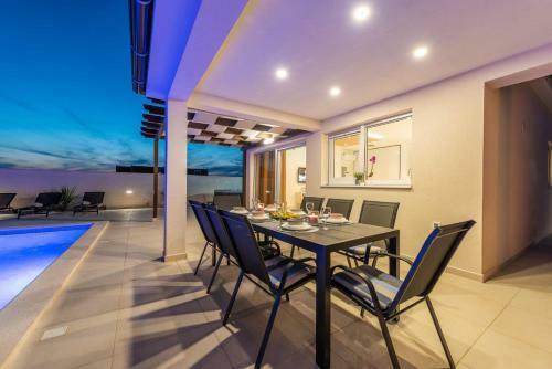 Villas Sabun - Modern House With Pool & Jacuzzi